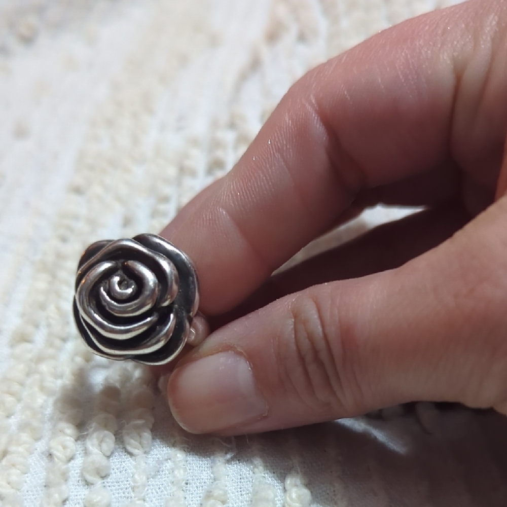 Elegant Silver Rose Ring Sterling Silver Size 6